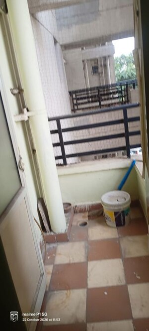 Staircase in 3.5 BHK Apartment at Stellar Mi Citihomes, Omicron Iii Greater Noida – for Rent