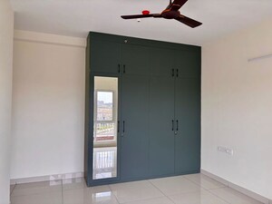 Room in 3.5 BHK Apartment at Avalon Park At The Prestige City, Sarjapur Road – for Rent