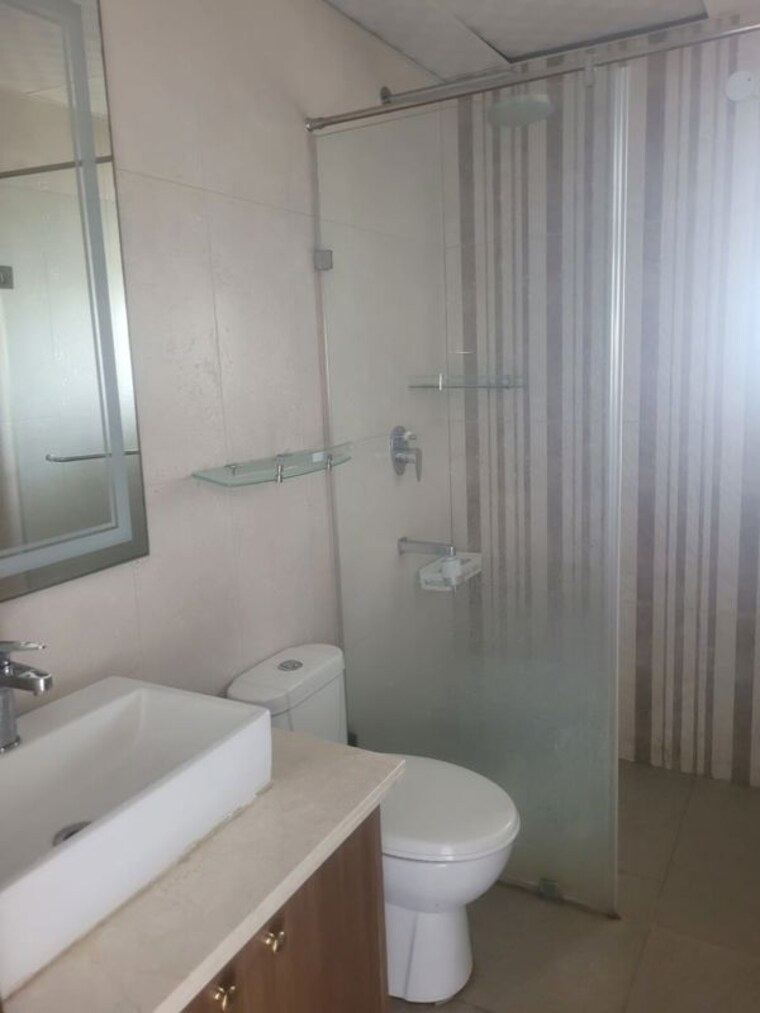 Bathroom, central-park-flower-valley 4 Bedroom 2570 Sq.Ft. Apartment In Sohna Sector 33 Gurgaon 10774624