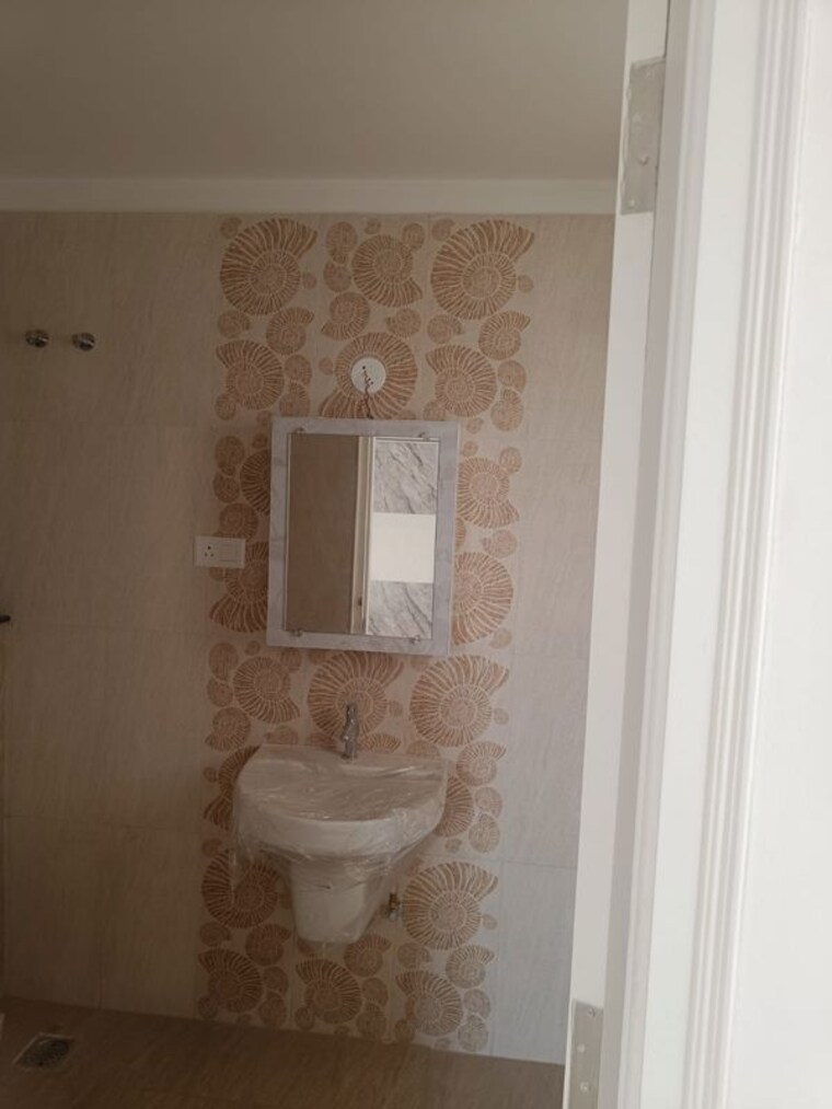 Bathroom, prestige-finsbury-park-regent 2 Bedroom 890 Sq.Ft. Apartment In Bagaluru Bangalore 10774643