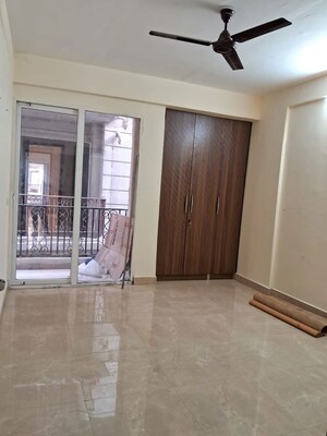 Room in 3 BHK Builder Floor at Signature Global Park, Sohna Sector 36 – for Sale