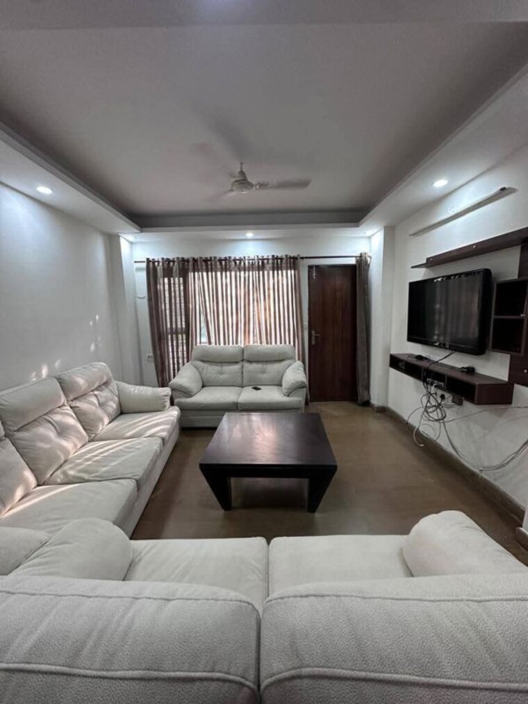 Living Room, sushant lok i 3 Bedroom 1935 Sq.Ft. Builder Floor In Sushant Lok I Gurgaon 10774674