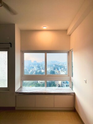 Bedroom in 2 BHK Apartment at Hebbal Kempapura – for Rent