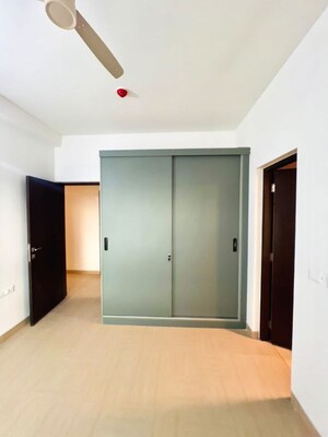 Room in 2 BHK Apartment at Hebbal Kempapura – for Rent