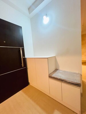 Furnished Amenities in 2 BHK Apartment at Hebbal Kempapura – for Rent