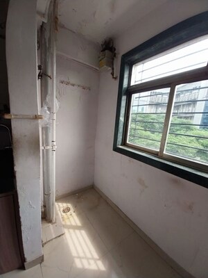 Bathroom in 2 BHK Apartment at Swapnalok Apartment Andheri, Andheri East – for Rent