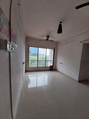 2 BHK Apartment For Rent in Swapnalok Apartment Andheri, Andheri East