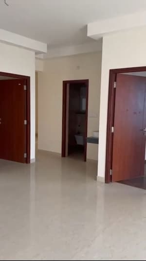 Room in 3 BHK Apartment at Aurobindo The Regent, Kondapur – for Sale