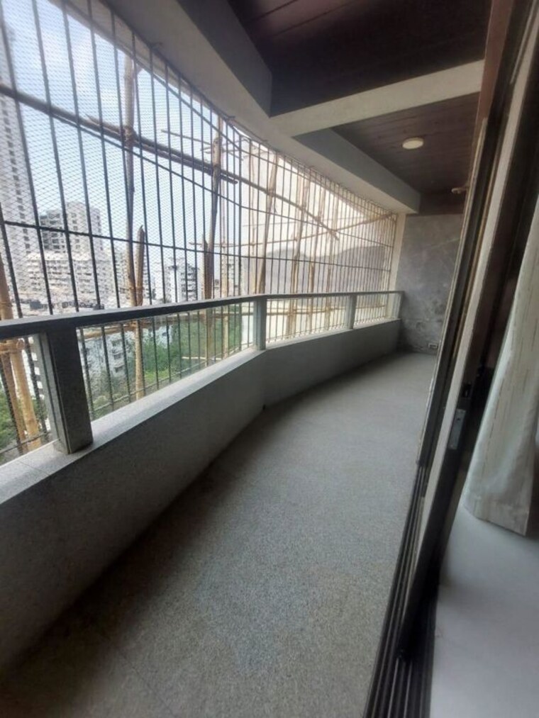 Balcony, dwarkamai-chs 4 Bedroom 1806 Sq.Ft. Apartment In Matunga West Mumbai 10774716
