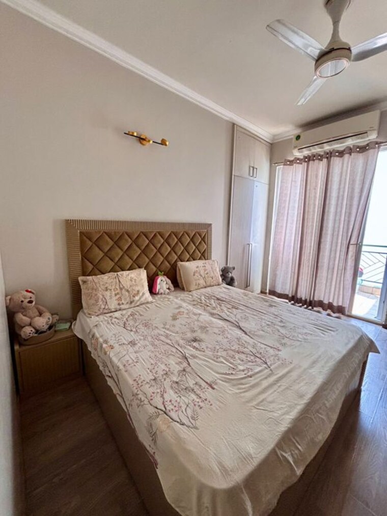 Bedroom, central-park-flower-valley 2.5 Bedroom 1093 Sq.Ft. Builder Floor In Sohna Sector 33 Gurgaon 10774711