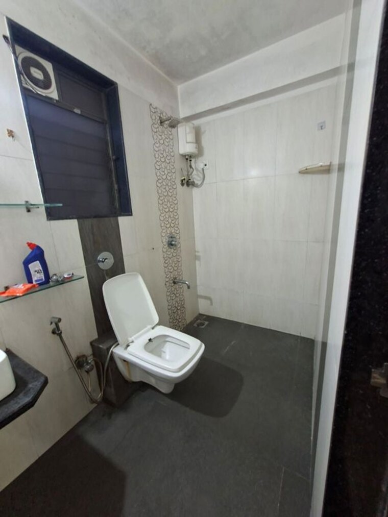 Bathroom, mandapeshwar 3 Bedroom 900 Sq.Ft. Apartment In Mandapeshwar Mumbai 10774745