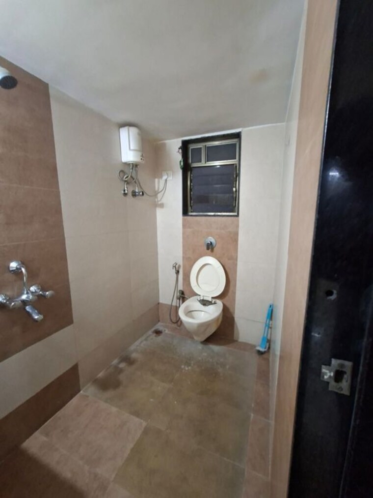 Bathroom, mandapeshwar 3 Bedroom 900 Sq.Ft. Apartment In Mandapeshwar Mumbai 10774745