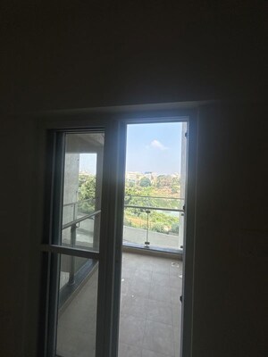 Room in 2 BHK Apartment at Purva Silversands, Mundhwa – for Rent