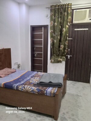 Bedroom in 2 BHK Builder Floor at Sector 43 – for Rent