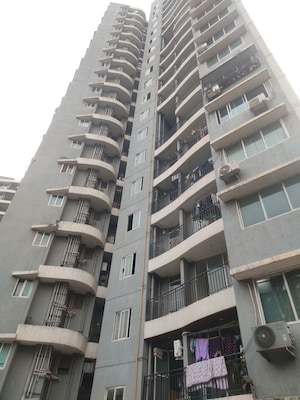 2 BHK Apartment For Sale in Tanvi Eminence, Mira Road