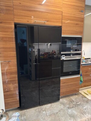 Kitchen in 4 BHK Apartment at DLF The Crest, Sector 54 – for Rent