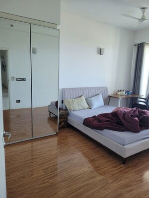 Bedroom in 4 BHK Apartment at DLF The Crest, Sector 54 – for Rent