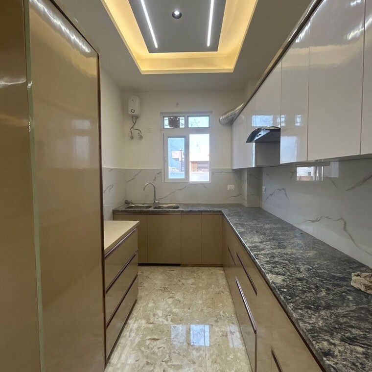 Kitchen, vipul-world-floors 3 Bedroom 2200 Sq.Ft. Apartment In Sector 48 Gurgaon 10774824