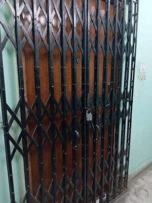 Building Lobby in 3 BHK Apartment at Exhibition Road – for Rent