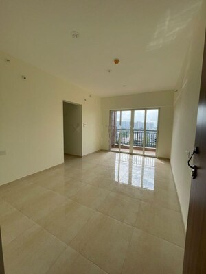Room in 2 BHK Apartment at Kolte Patil R10, Hinjewadi – for Rent