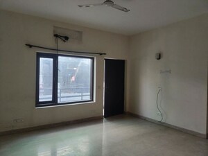 Room in 1 RK Builder Floor at Sector 45 – for Rent