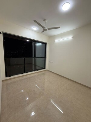 Room in 2 BHK Apartment at Dosti Eastern Bay, Wadala – for Rent