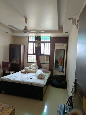 Bedroom in 3 BHK Apartment at Patliputra Colony – for Rent