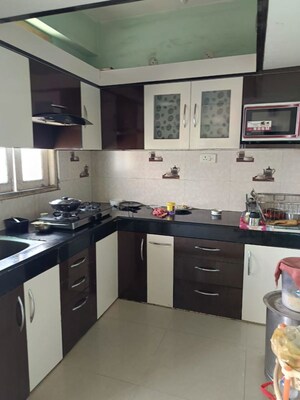 Kitchen in 3 BHK Apartment at Patliputra Colony – for Rent
