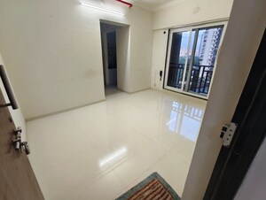 Room in 2 BHK Apartment at One Hiranandani Park, Ghodbunder Road – for Rent