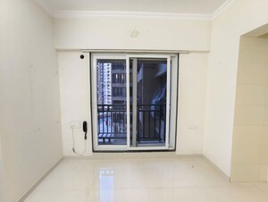 Room in 2 BHK Apartment at One Hiranandani Park, Ghodbunder Road – for Rent