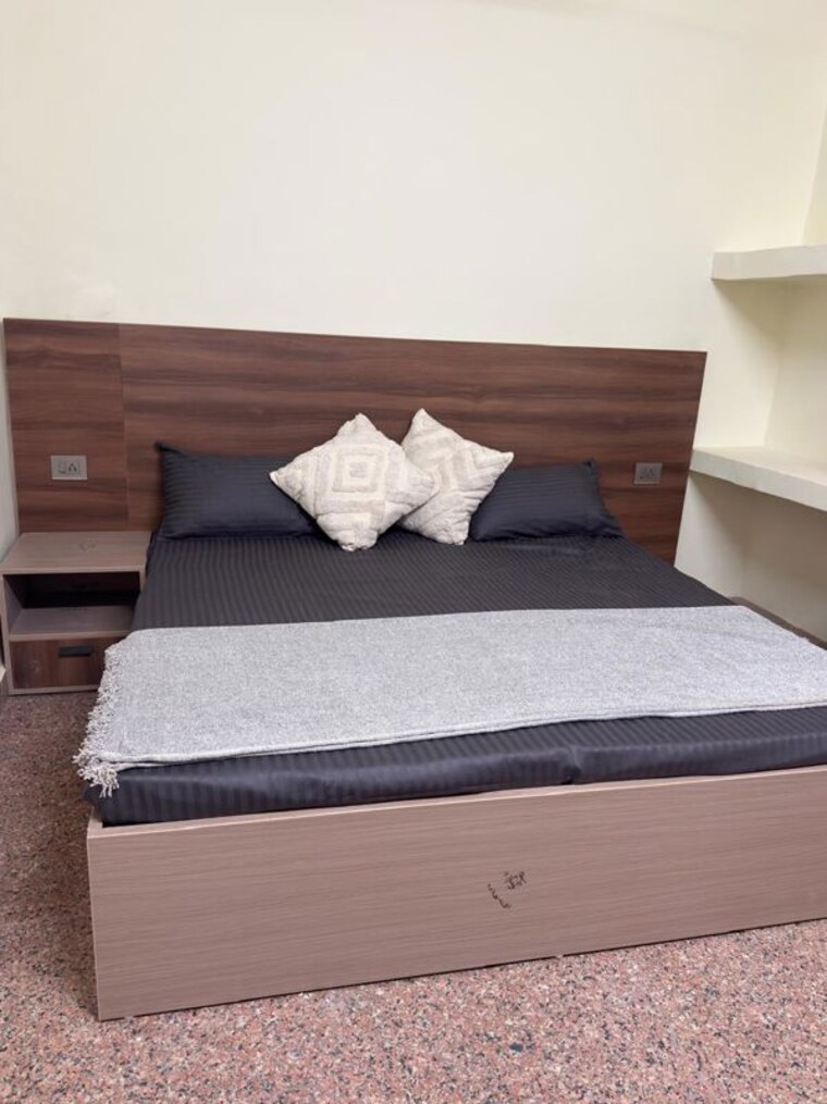 Bedroom, sector 57 1 RK 160 Sq.Ft. Builder Floor In Sector 57 Gurgaon 10774956