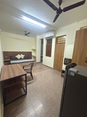 1 RK Builder Floor For Rent in Sector 55