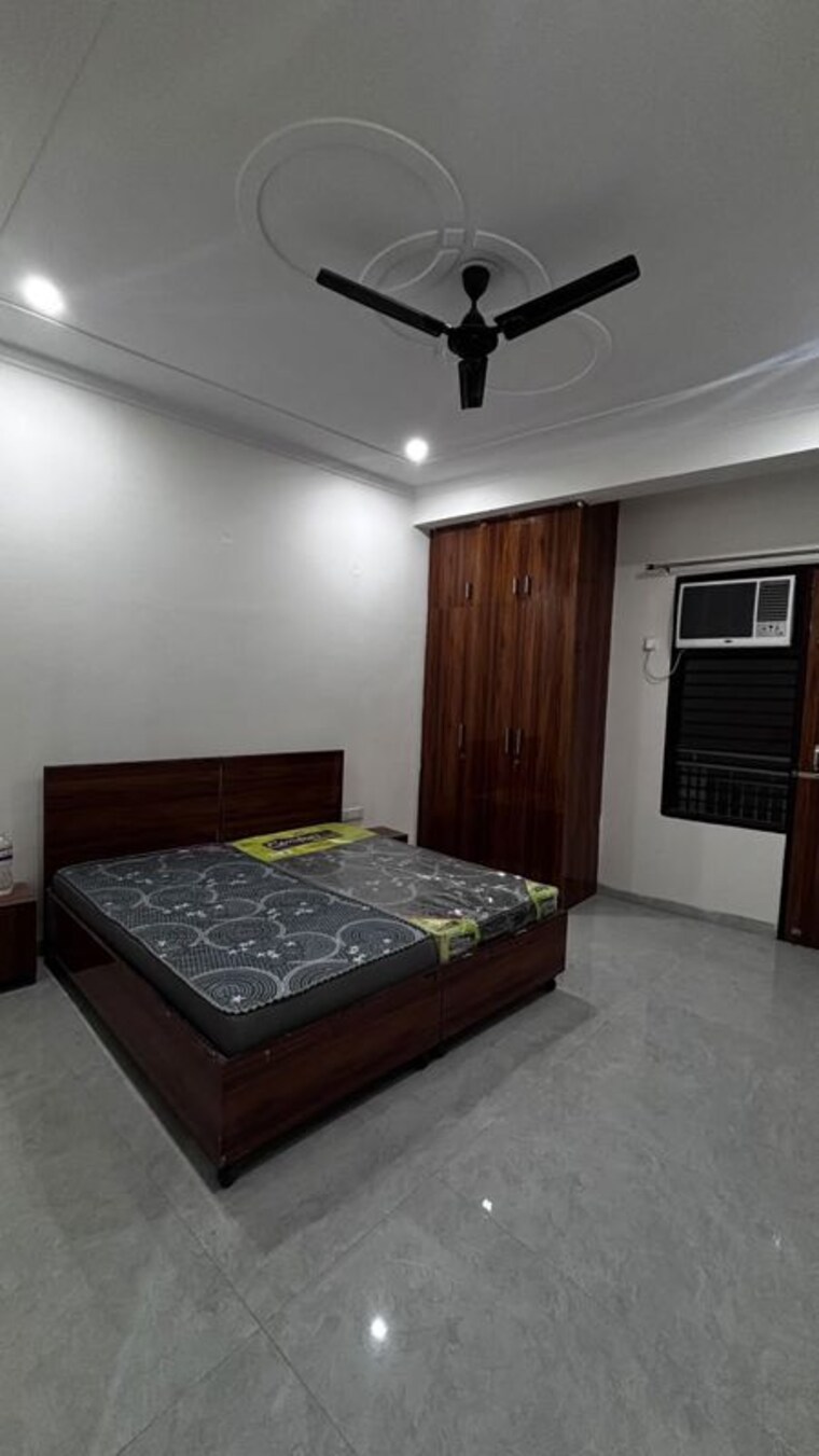 Bedroom, sector 52 1 RK 150 Sq.Ft. Builder Floor In Sector 52 Gurgaon 10774982