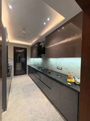 Kitchen in 3 BHK Builder Floor at Sector 57 – for Rent