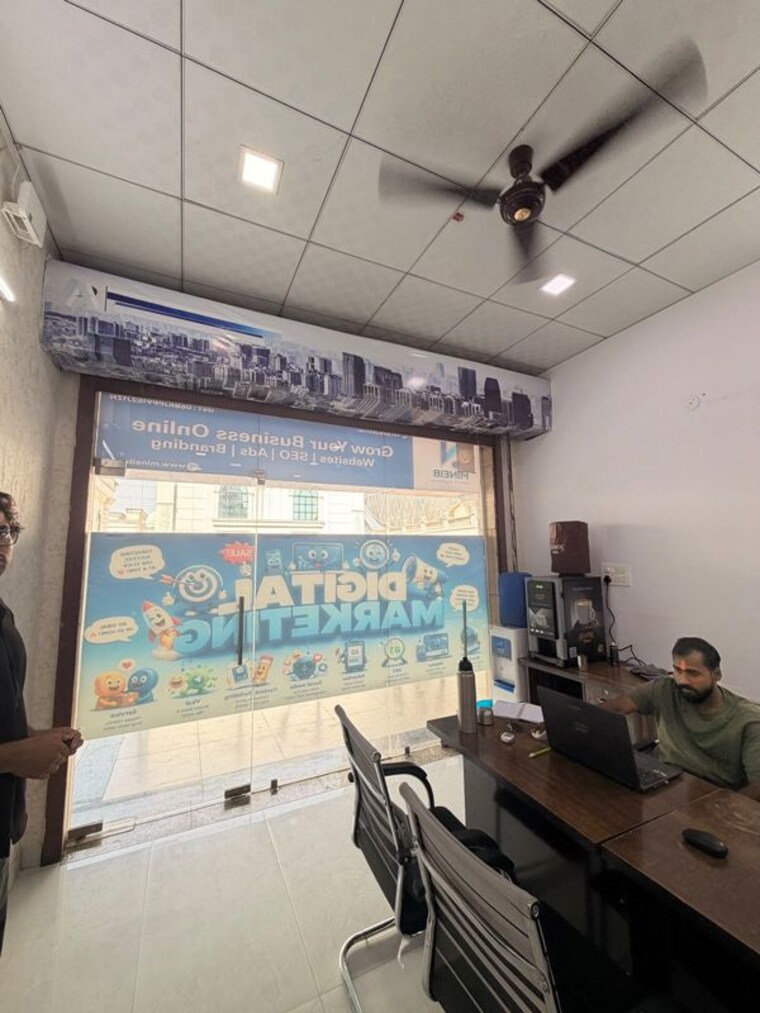 Team Area, omaxe-world-street Commercial Shop 500 Sq.Ft. In Sector 79 Faridabad 10775006