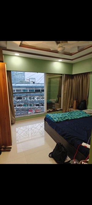 Bedroom in 3 BHK Apartment at Keyhomes Marina, Bandra West – for Sale