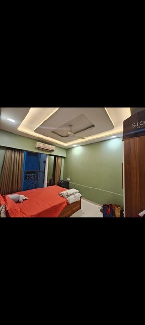 Bedroom in 3 BHK Apartment at Keyhomes Marina, Bandra West – for Sale