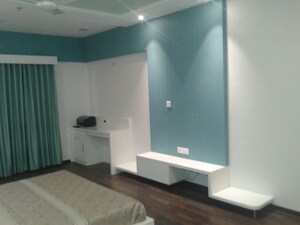 Room in 5 BHK Apartment at Paranjape Blue Ridge, Hinjewadi – for Rent