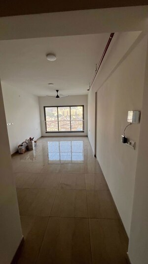 Room in 2 BHK Apartment at Mahindra Alcove, Chandivali – for Rent