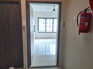 Room in 2 BHK Apartment at Roswalt Ray, Dahisar East – for Rent
