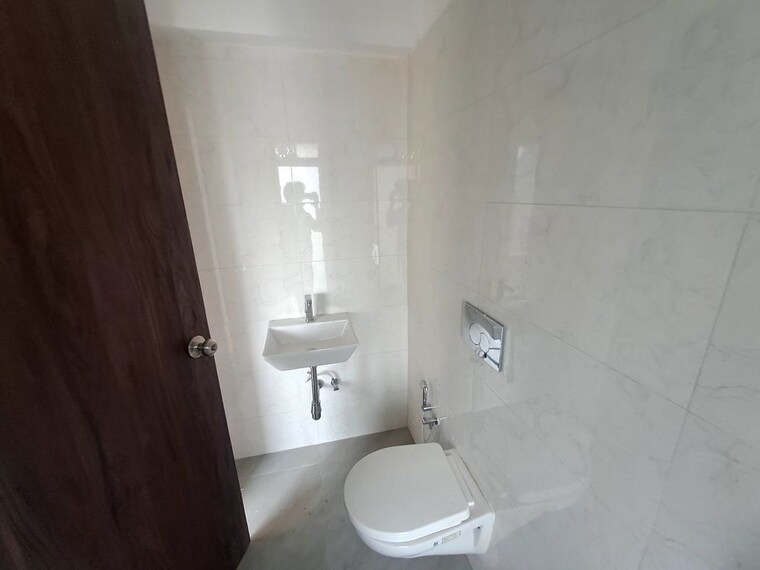 Bathroom, roswalt-ray 2 Bedroom 650 Sq.Ft. Apartment In Dahisar East Mumbai 10775092