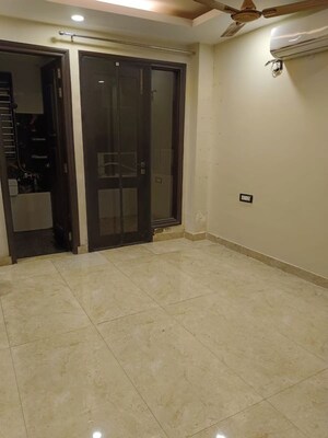 3 BHK Builder Floor For Rent in Sector 57