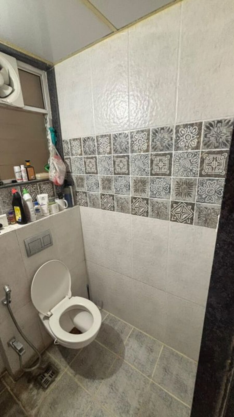 Bathroom, kohinoor-tinsel-town 2 Bedroom 778 Sq.Ft. Apartment In Hinjewadi Pune 10775133