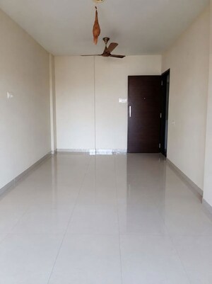 Room in 2 BHK Apartment at Shreedham Classic, Goregaon West – for Sale