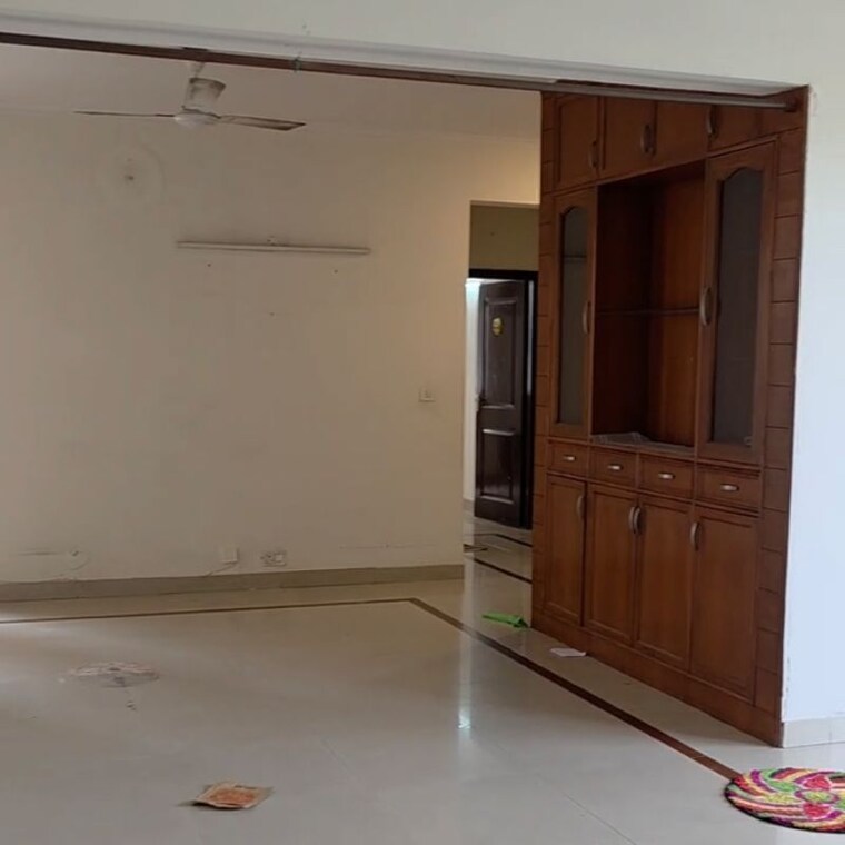 Living Room, orchid-petals 3 Bedroom 1805 Sq.Ft. Apartment In Sector 49 Gurgaon 10775152