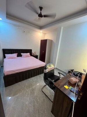 1 BHK Builder Floor For Rent in Saket
