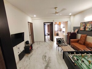 Bedroom in 3 BHK Builder Floor at Sector 52 – for Rent