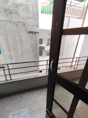 Balcony in 3 BHK Builder Floor at Sector 52 – for Rent