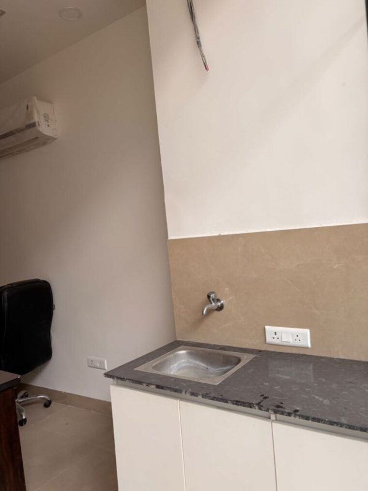 undefined, omaxe-world-street Commercial Shop 422 Sq.Ft. In Sector 79 Faridabad 10775124