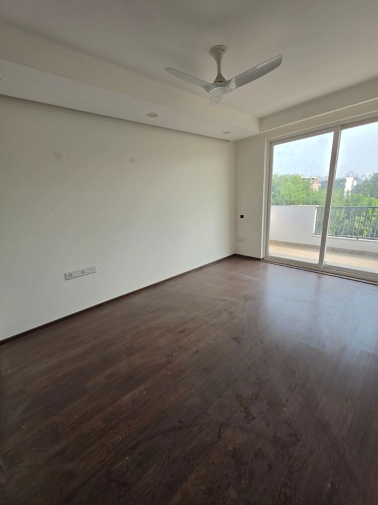 Room, sector 40 3 Bedroom 1800 Sq.Ft. Builder Floor In Sector 40 Gurgaon 10775187